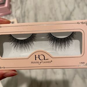 Brand new House of Lashes in Serene Lite